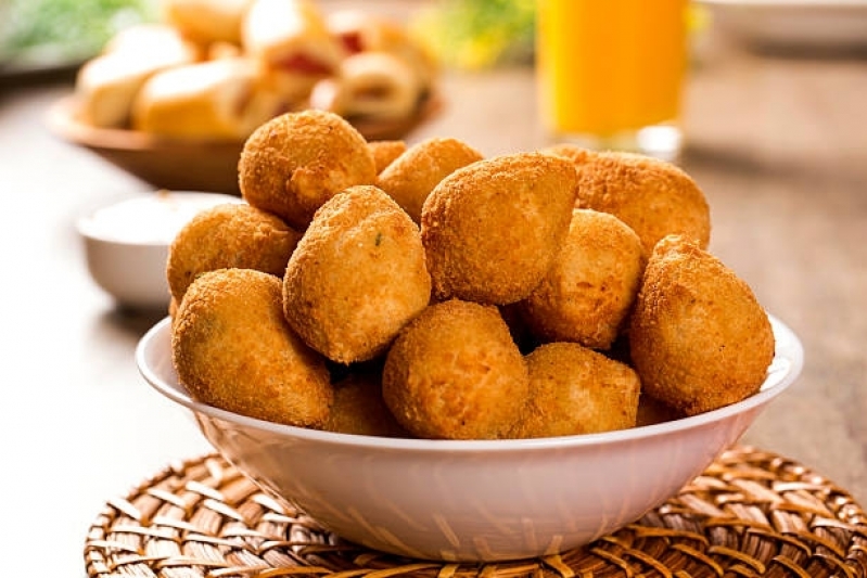 Preço de Mini Coxinha Frango Itapecerica da Serra - Mini Coxinha Catupiry