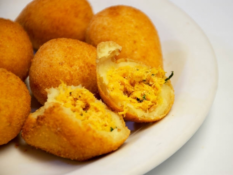 Valor de Mini Coxinha Frango São Caetano do Sul - Mini Coxinha Congelada Atacado